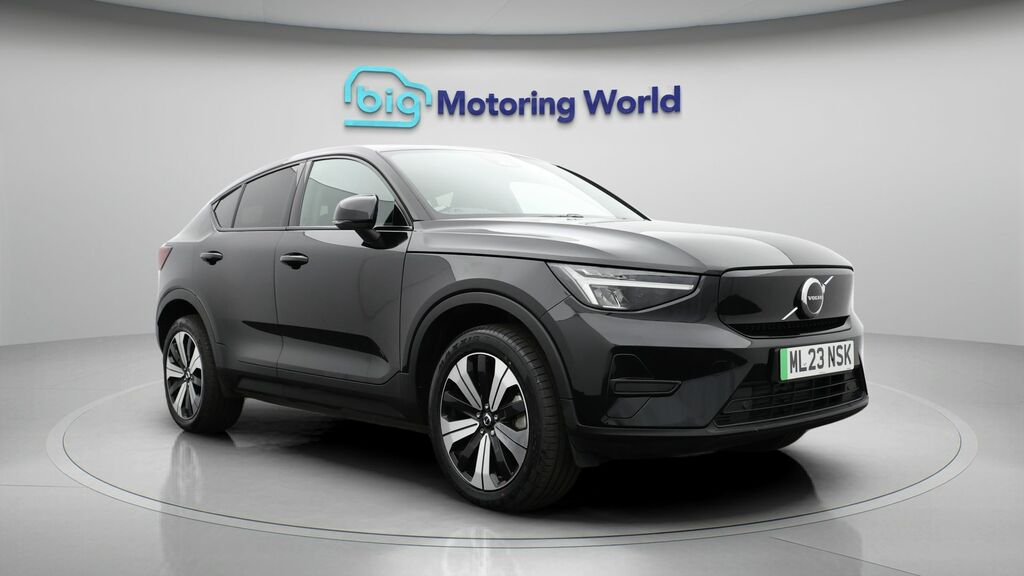 Volvo C40 Core Black