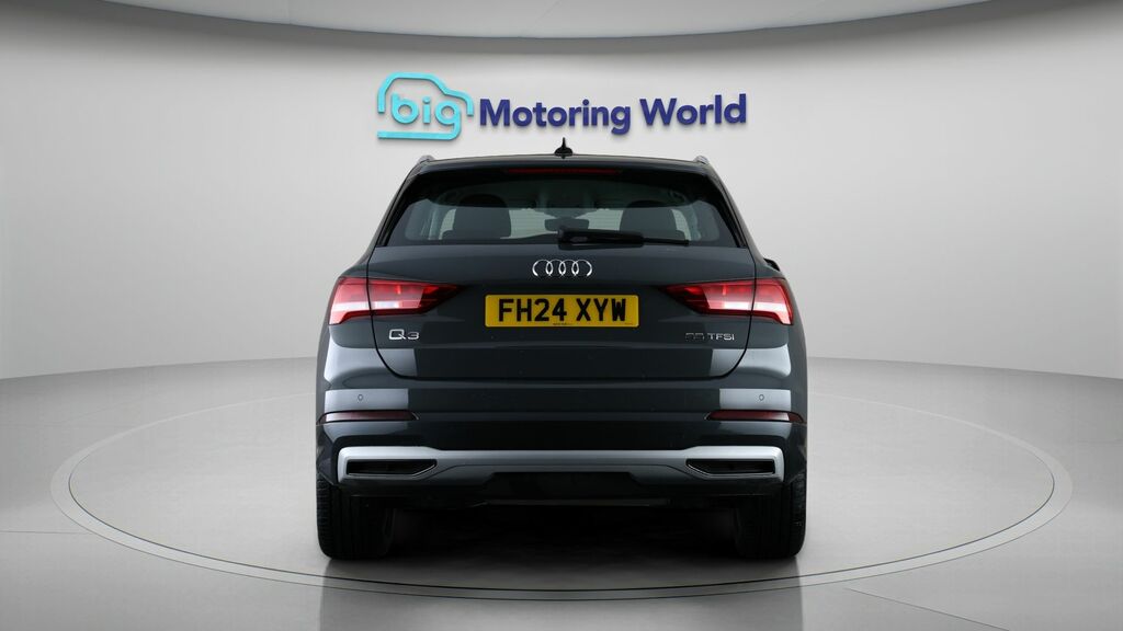 Audi Q3 Sport FH24XYW Grey #6
