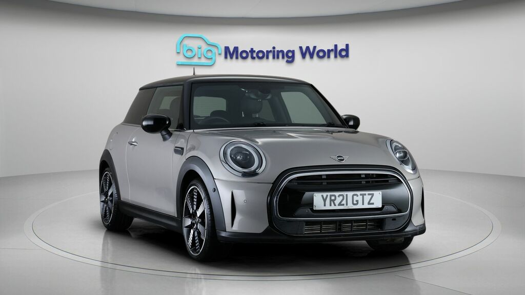 Mini Hatch Cooper Exclusive YR21GTZ Grey #2