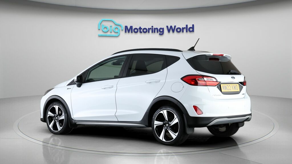 Ford Fiesta Active White #5