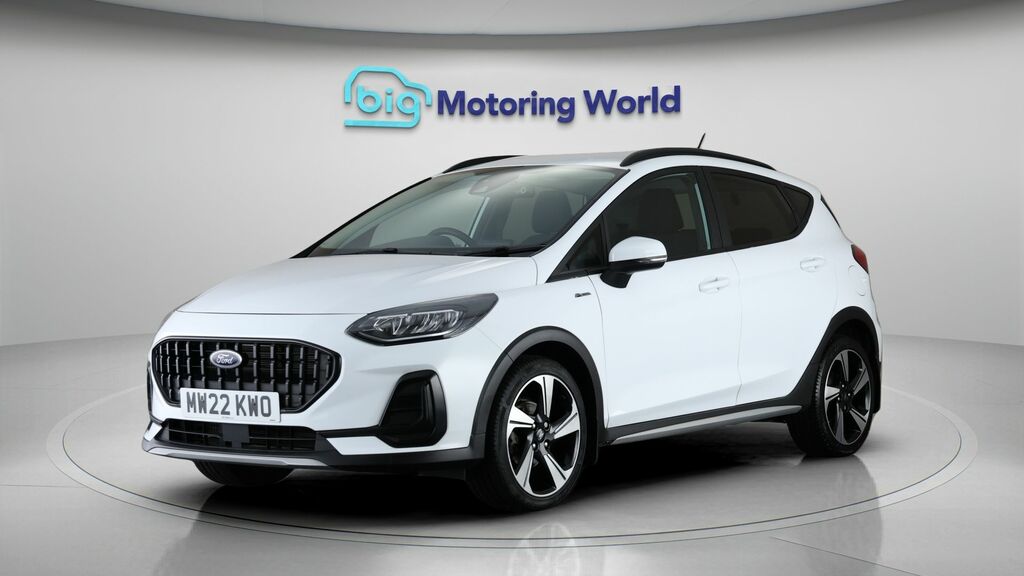 Ford Fiesta Active White #3