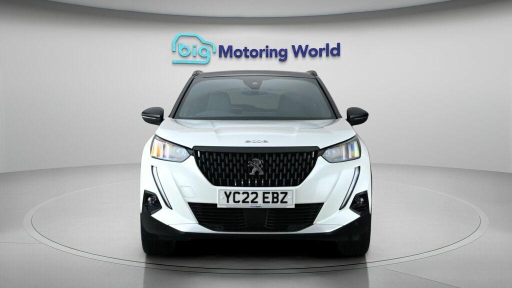 Peugeot 2008 Gt White #2