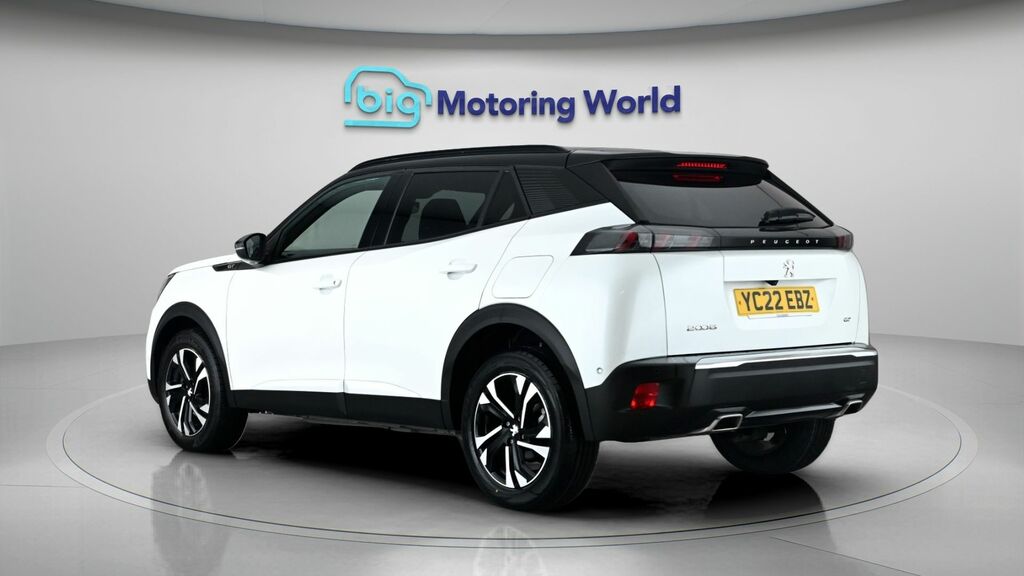Peugeot 2008 Gt White #5