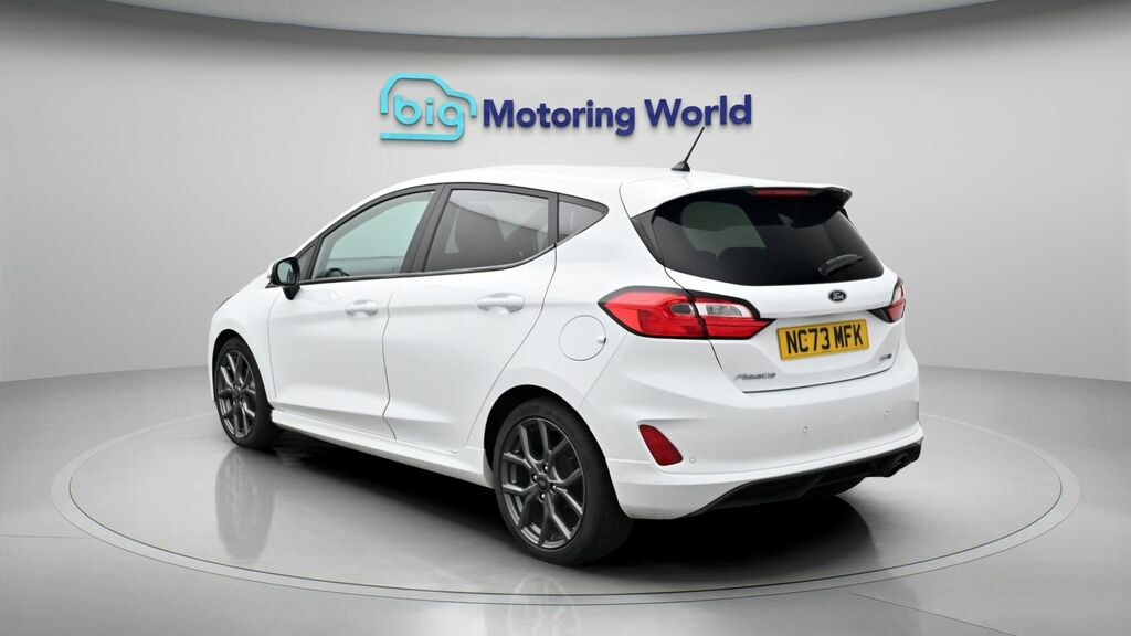 Ford Fiesta Hatchback Black #5