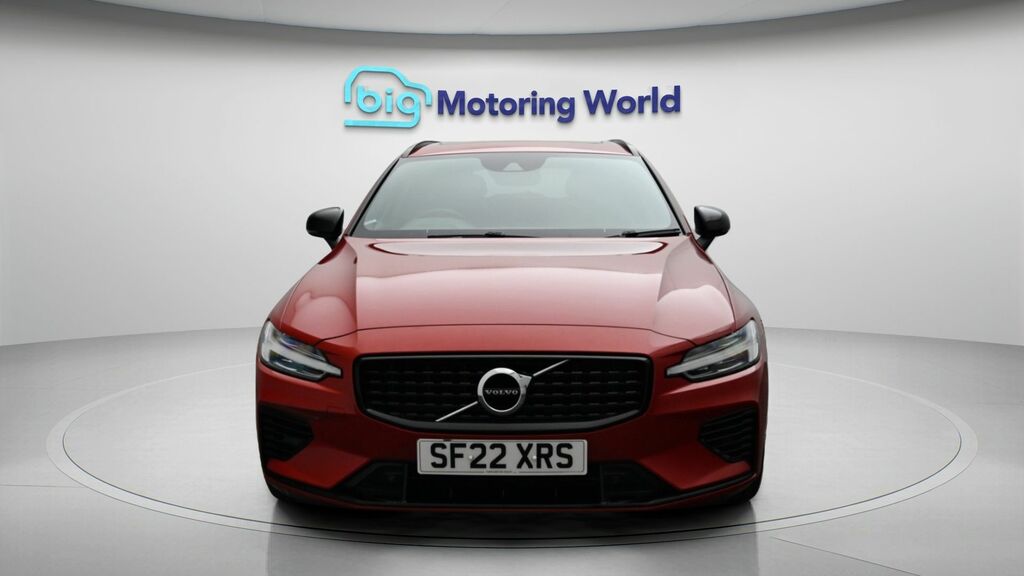 Volvo V60 R-design SF22XRS Red #2