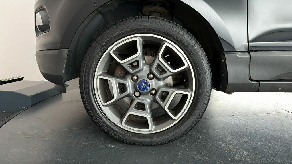 Ford Ecosport Hatchback Silver #16
