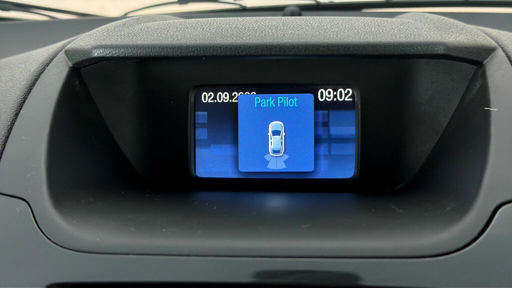 Ford Ecosport Hatchback Silver #25
