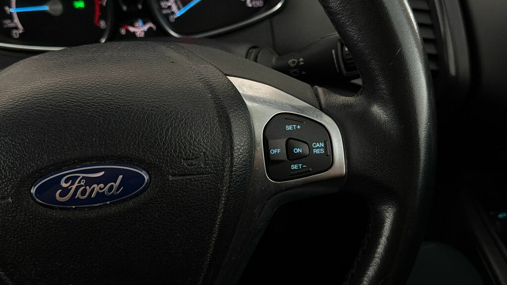 Ford Ecosport Hatchback Silver #23