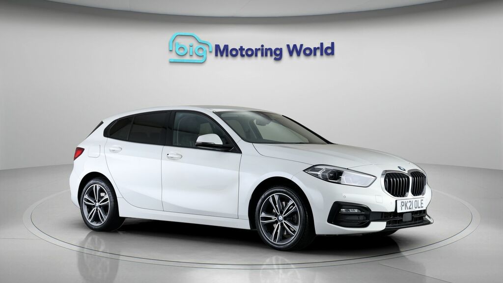 BMW 1 Series Sport PK21OLE White