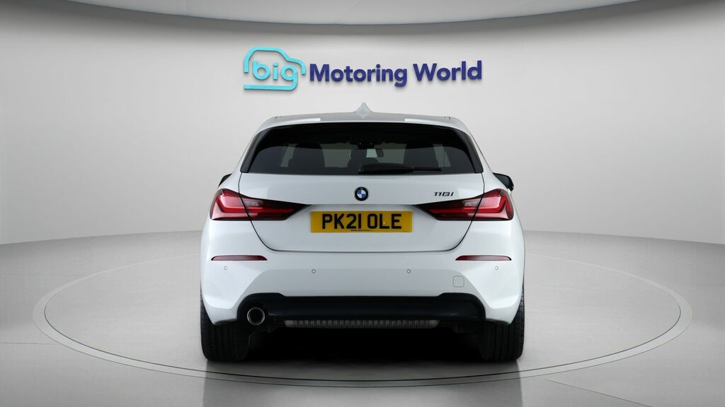 BMW 1 Series Sport PK21OLE White #6