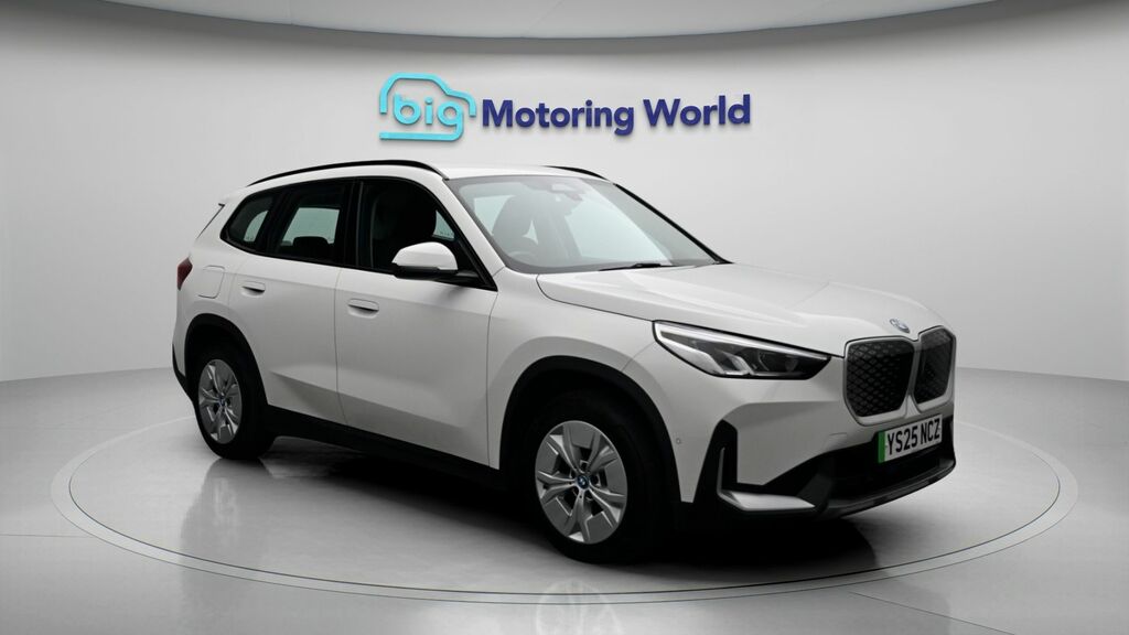BMW iX1 Sport White