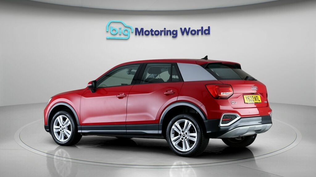 Audi Q2 Sport Red #5