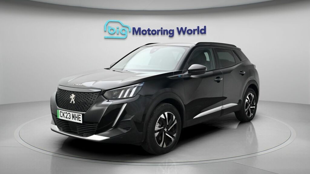 Peugeot e-2008 Gt Black #3