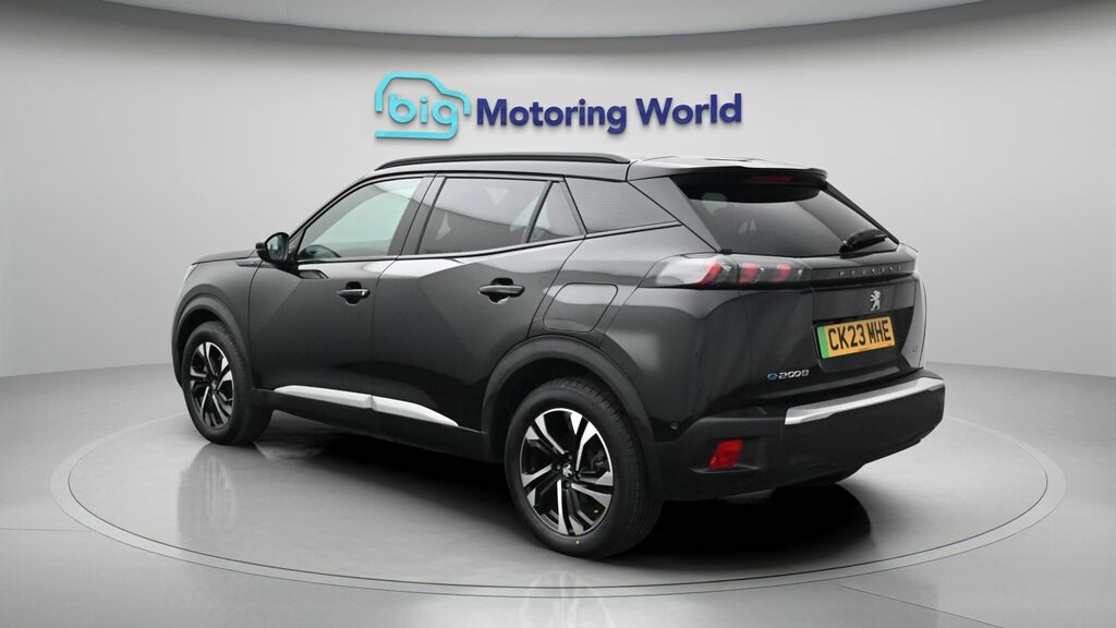 Peugeot e-2008 Gt Black #5