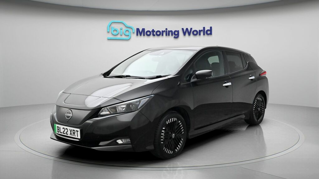 Nissan Leaf N-connecta Black #3