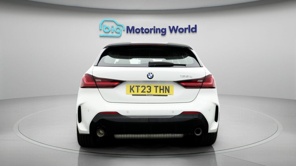 BMW 1 Series Auto KT23THN White #6