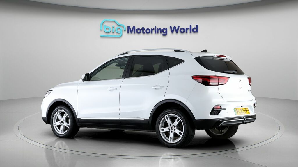 MG ZS Trophy Connect Long Range White #5