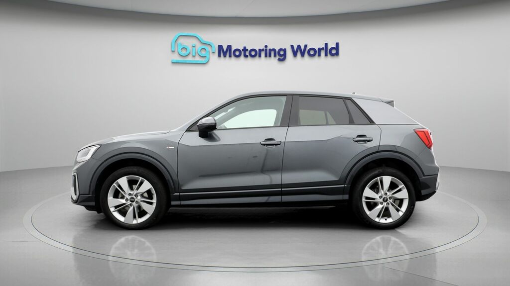 Audi Q2 S Line Grey #4