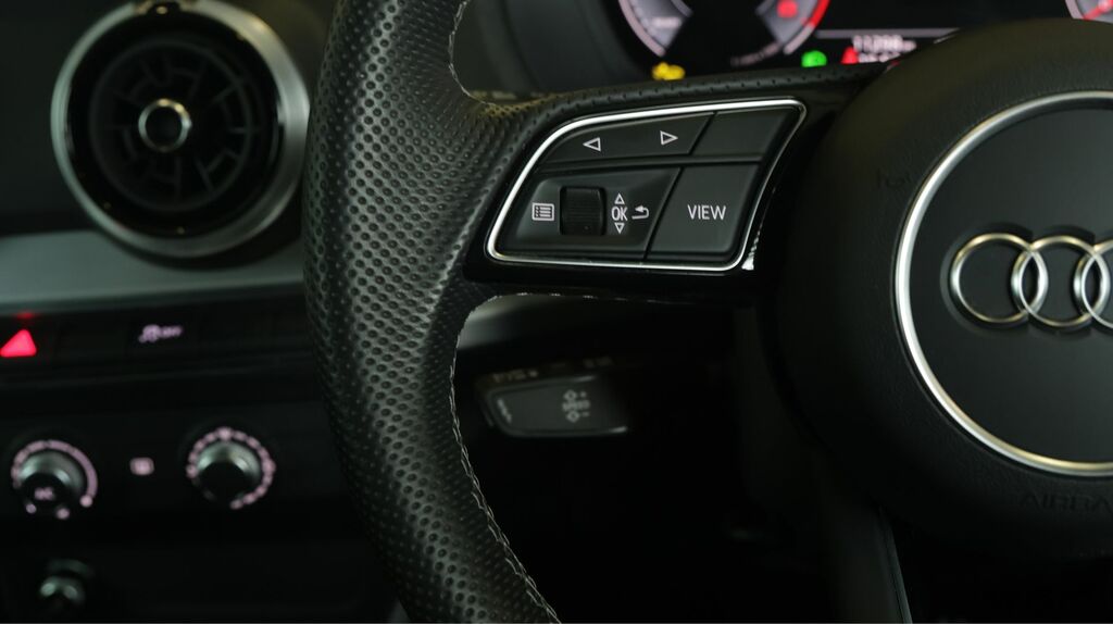 Audi Q2 35 Tfsi S Line Grey #24
