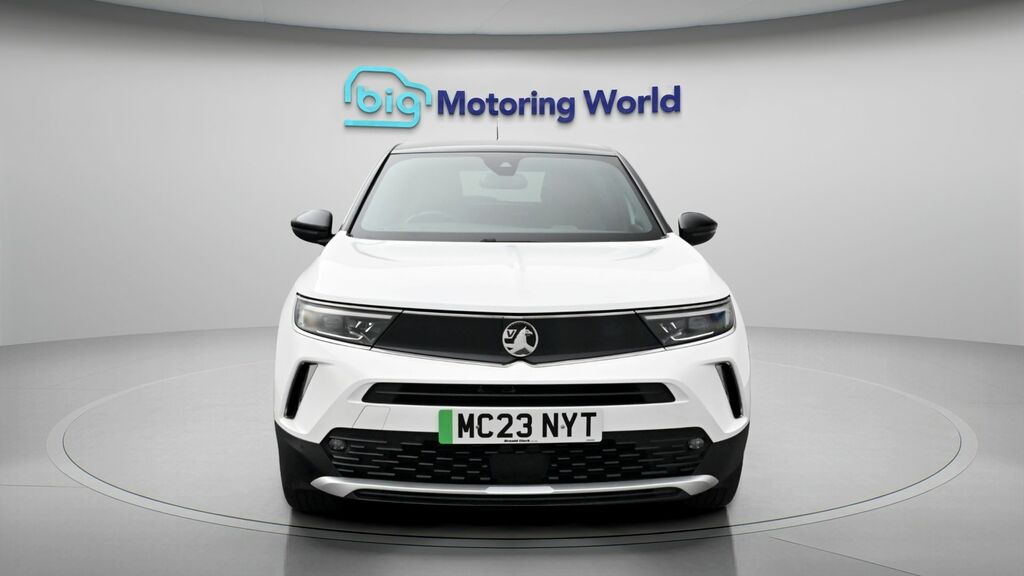 Vauxhall Mokka-e Ultimate White #2