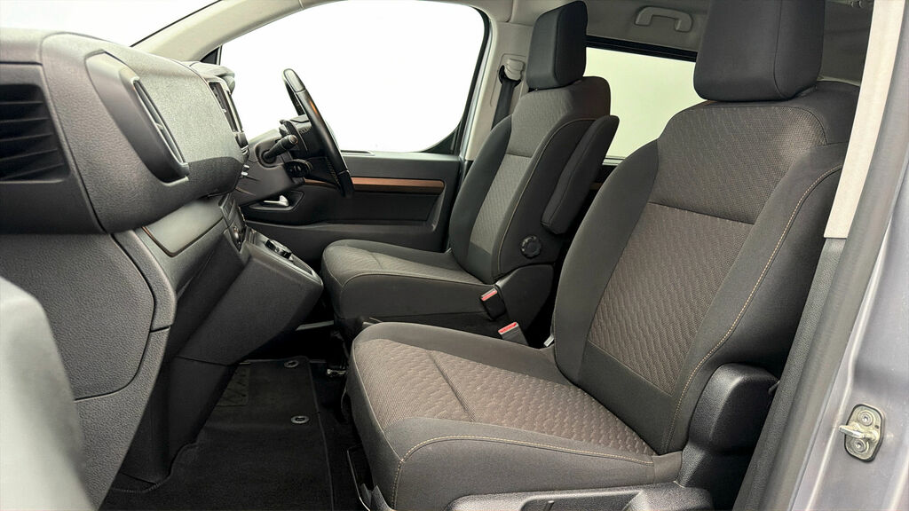 Toyota Proace Verso 1.5D Shuttle Medium Black #13