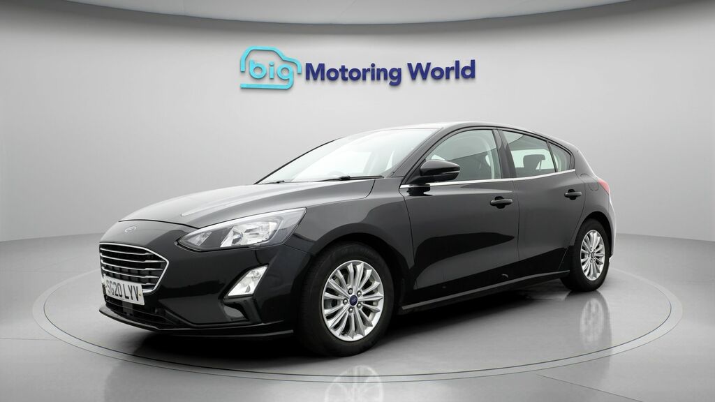 Ford Focus Titanium Black #3