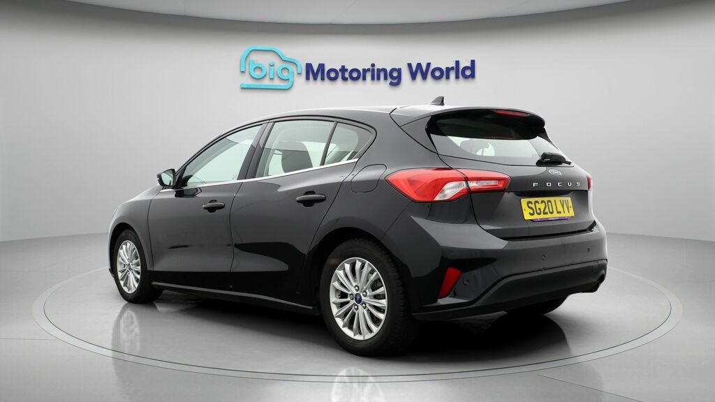 Ford Focus Titanium Black #5