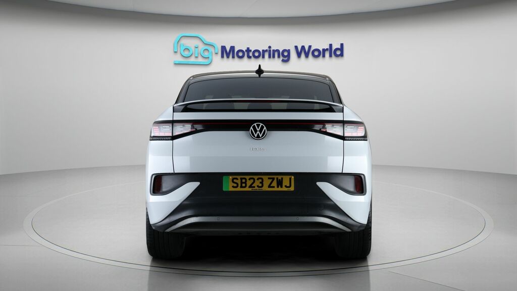 Volkswagen ID.5 Style White #6