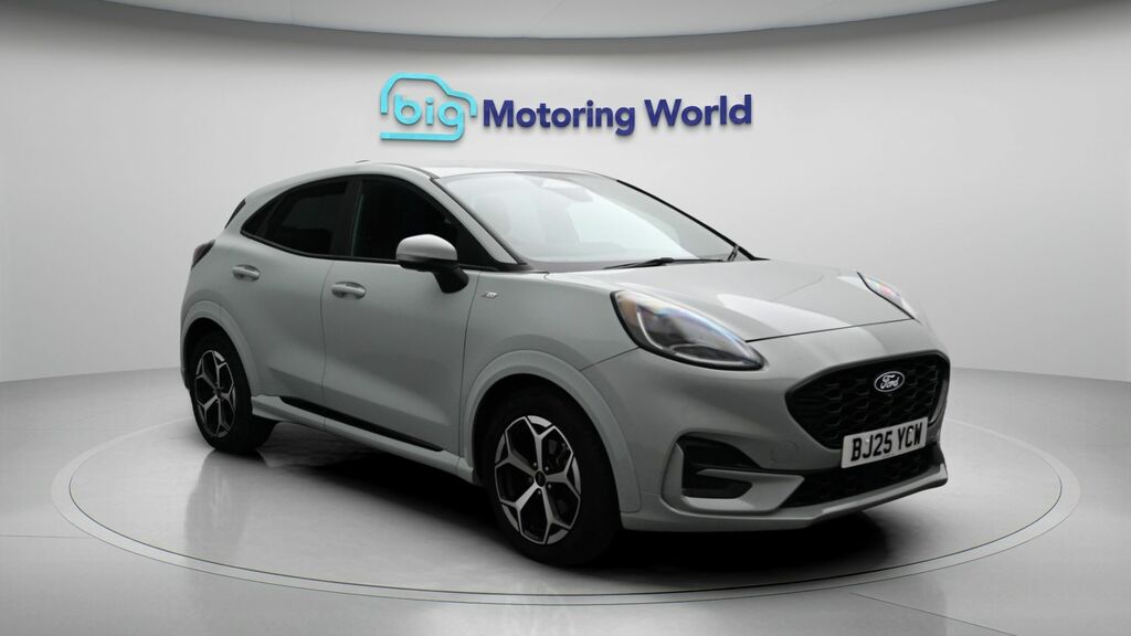 Ford Puma St-line Grey