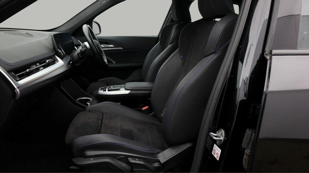 BMW iX1 M Sport #13
