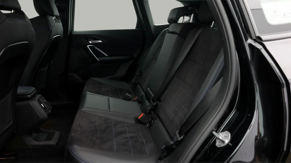 BMW iX1 M Sport #15