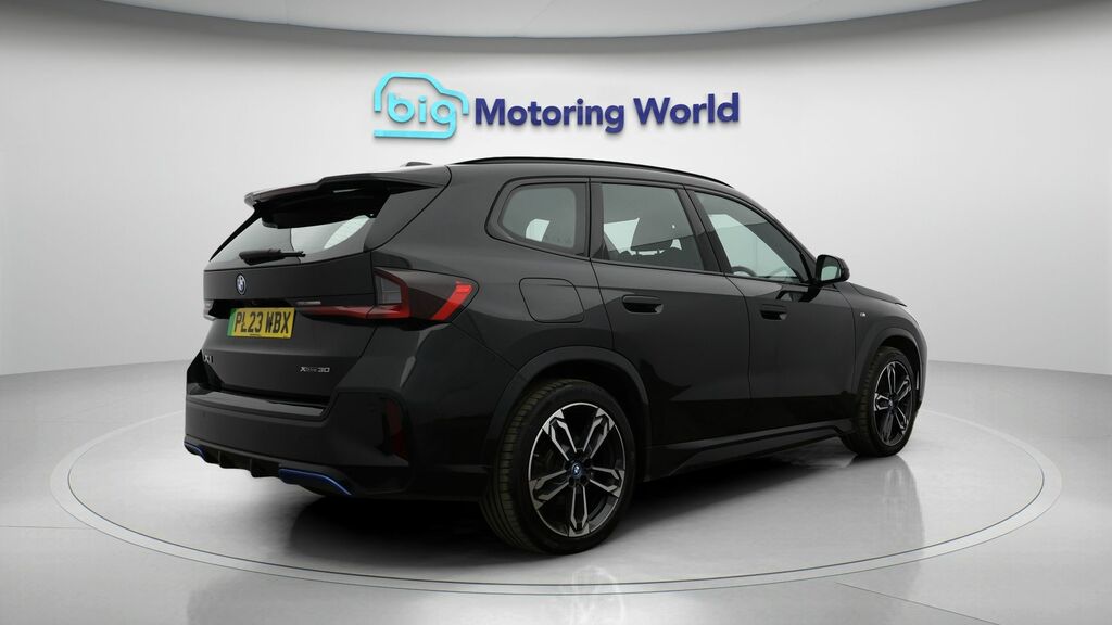 BMW iX1 M Sport #7