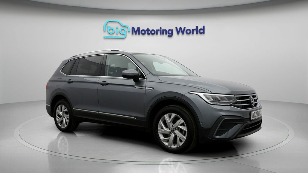 Volkswagen Tiguan Allspace Life Grey