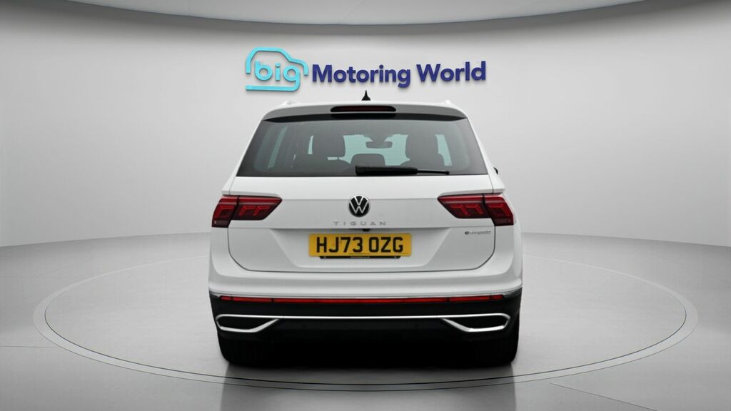 Volkswagen Tiguan Elegance White #6