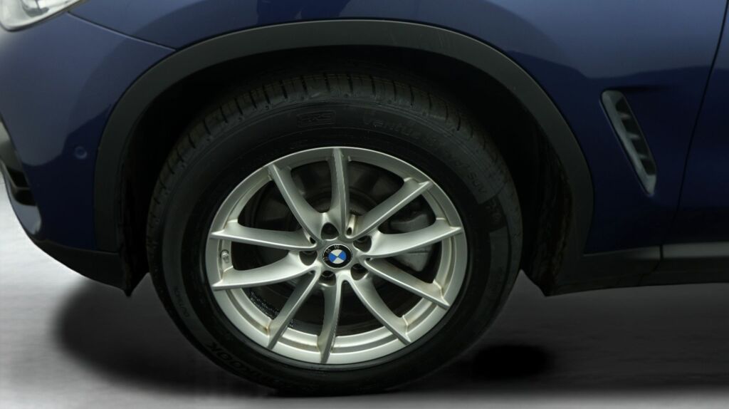 BMW X3 80Kwh Premier Edition Black #18