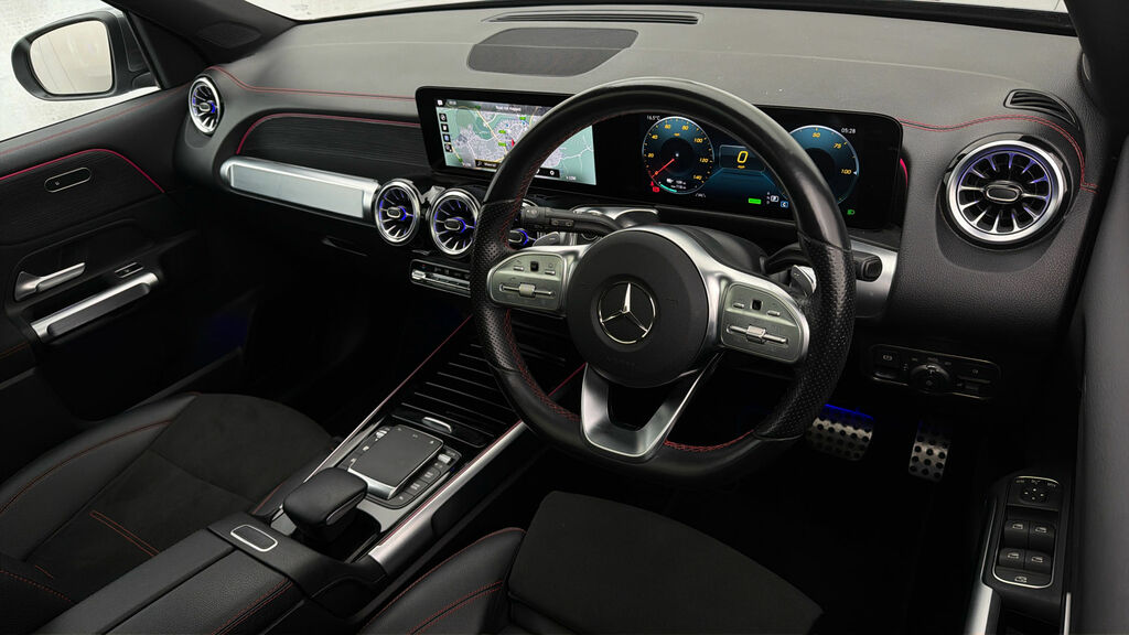 Mercedes-Benz EQB Amg Line Grey
