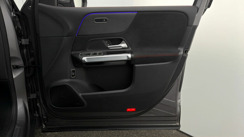 Mercedes-Benz EQB Amg Line Grey #6