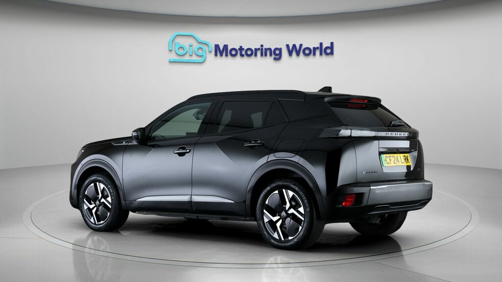 Peugeot e-2008 Gt Black #5