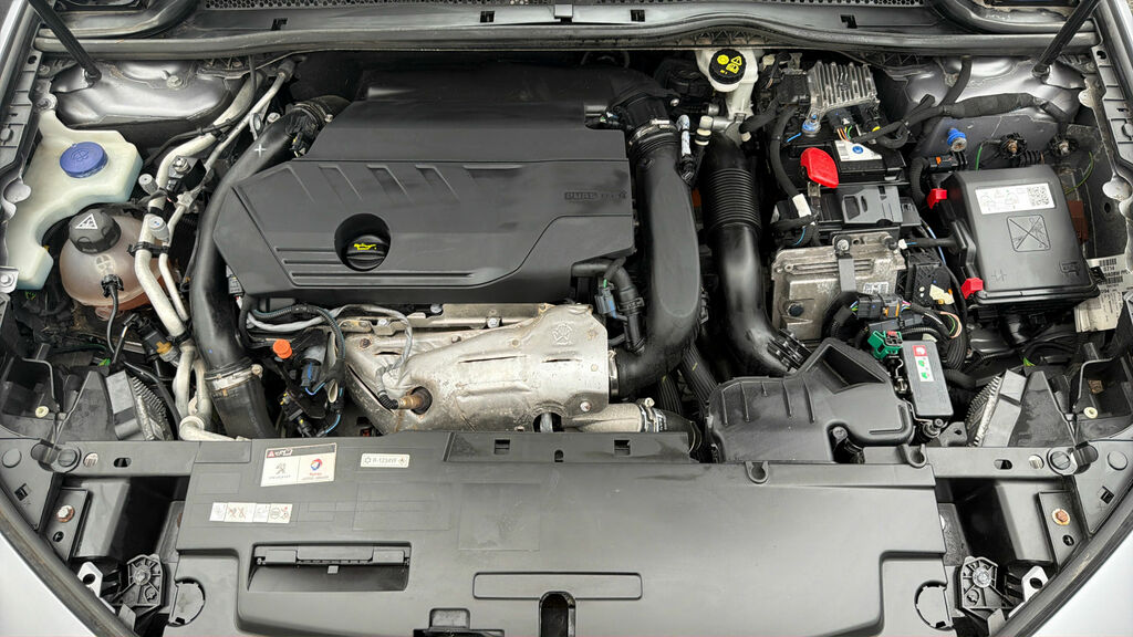 Peugeot 508 Hatchback White #18