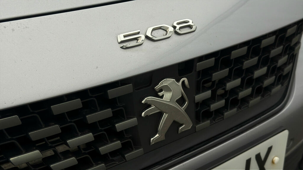 Peugeot 508 Hatchback White #21