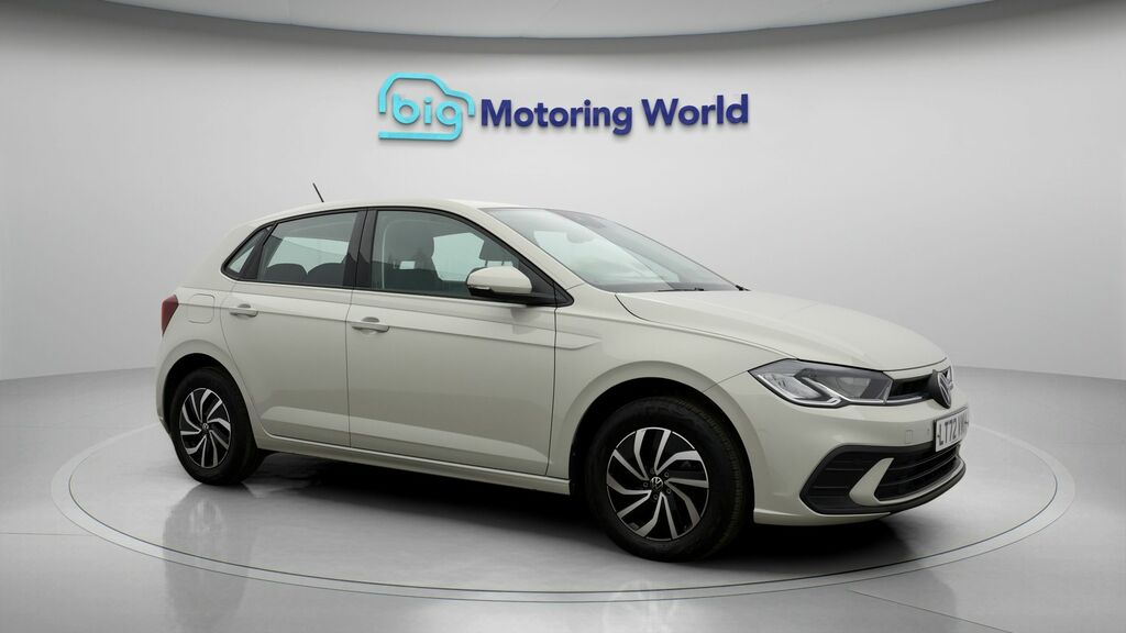 Volkswagen Polo Life Grey