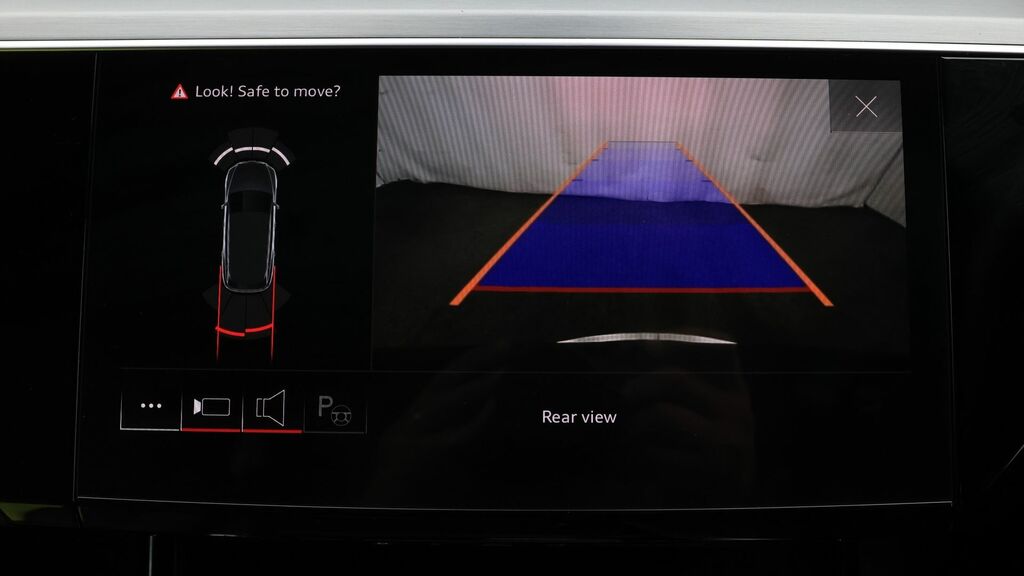 Audi E-Tron S Audi E-tron S Line 55 Quattro 300,00 Kw Black #26