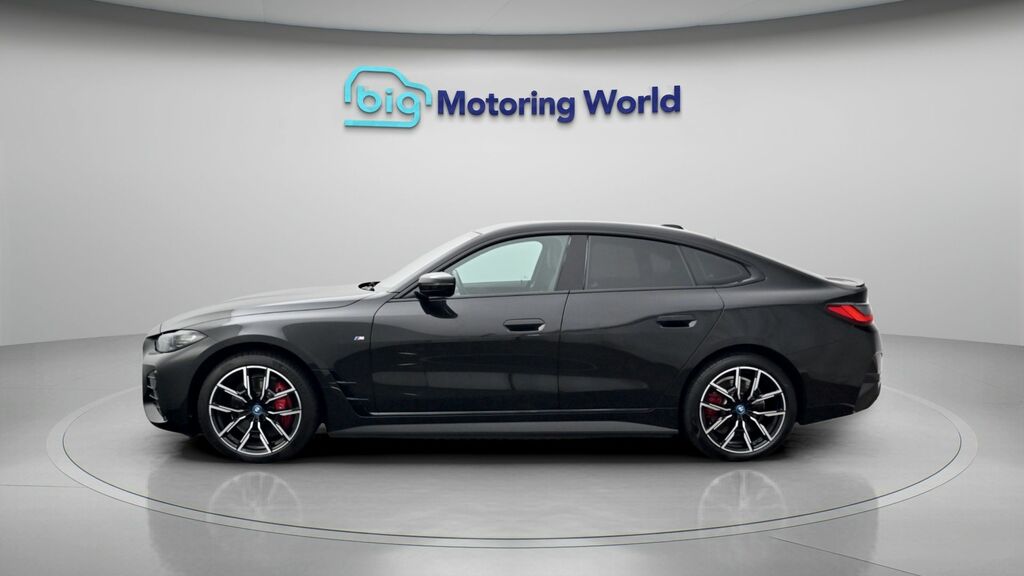 BMW i4 M Sport Black #4