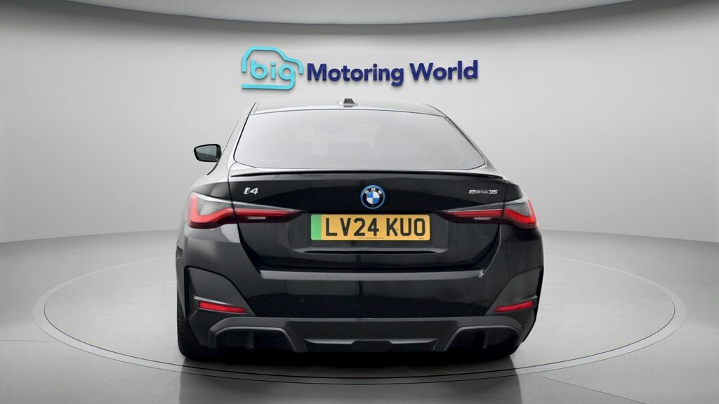 BMW i4 M Sport Black #6