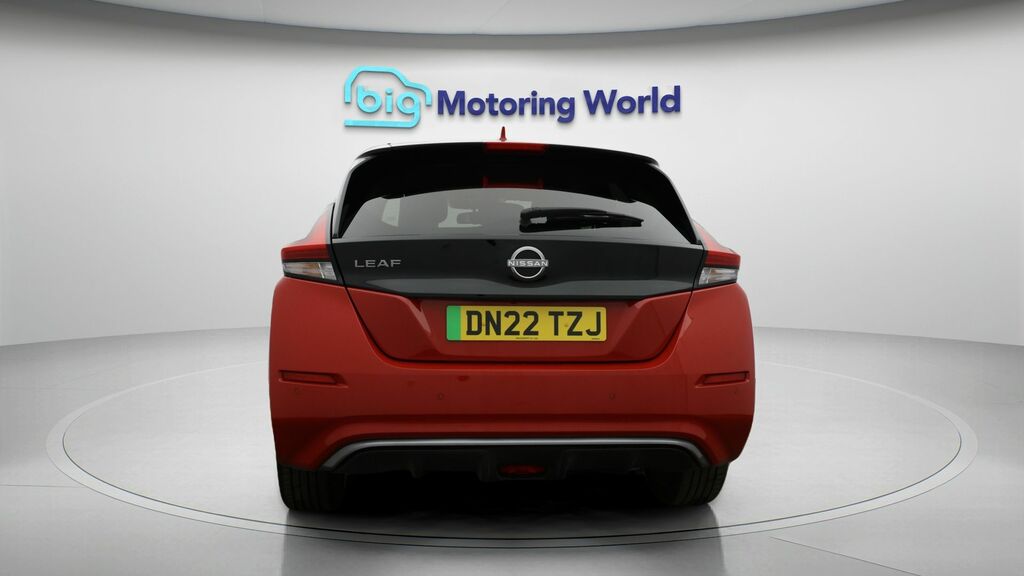 Nissan Leaf N-connecta Red #6