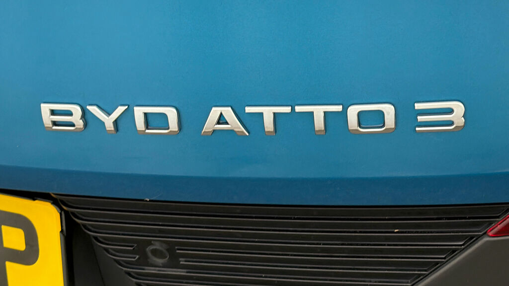 Byd Atto 3 60.48Kwh Design Suv White #13