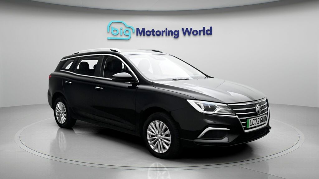 MG MG5 Exclusive Long Range Black
