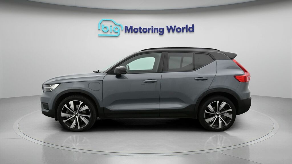 Volvo XC40 Ultimate Dark Grey #4