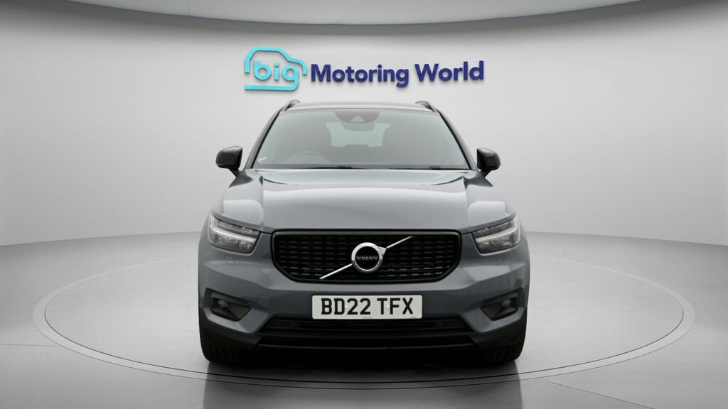 Volvo XC40 Ultimate Dark Grey #2