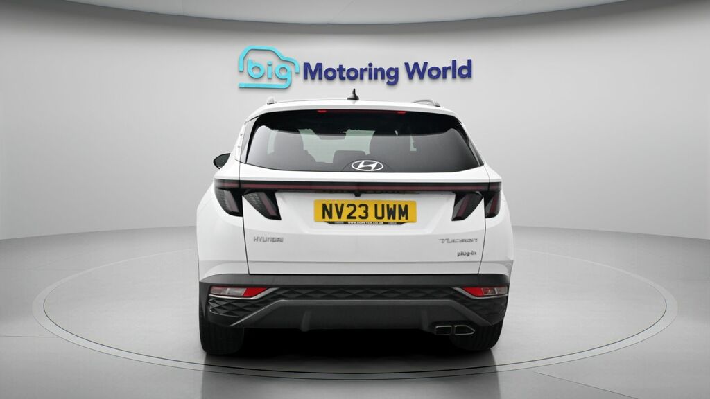 Hyundai Tucson Ultimate White #6